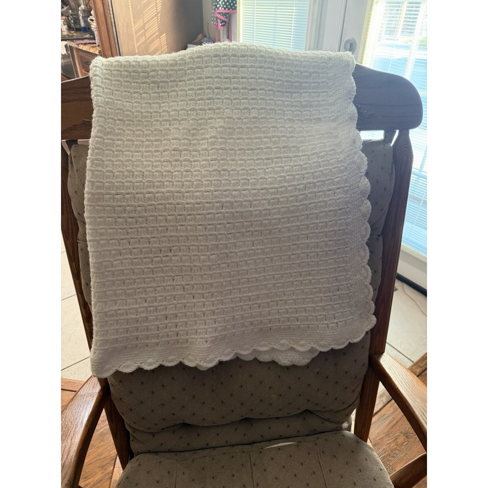 Chunky Handmade Crochet Blanket White Scalloped Baby Afghan 35x35 Lap Blanket